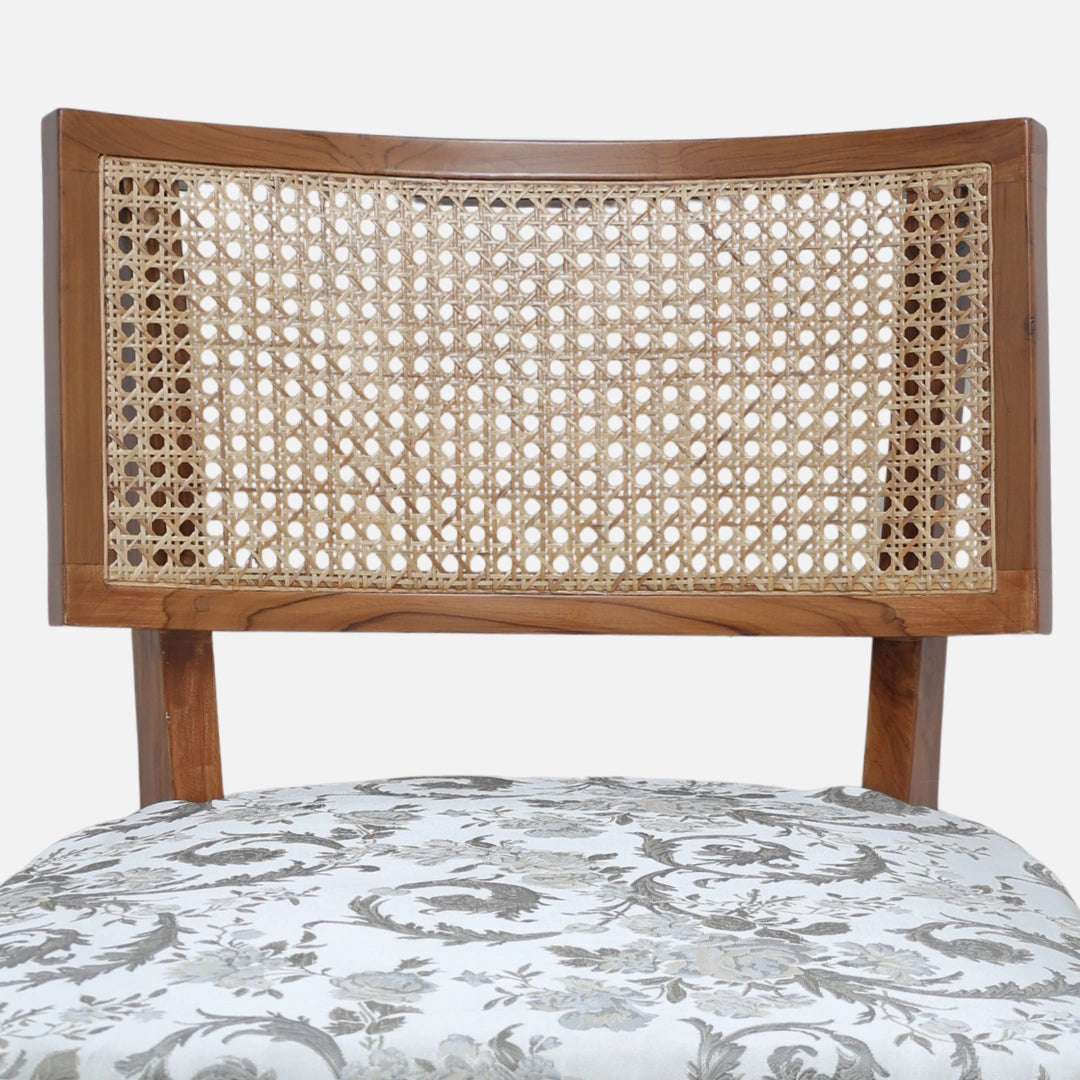 Liora Teak Wood Loung Chair (Teak) zoom view 