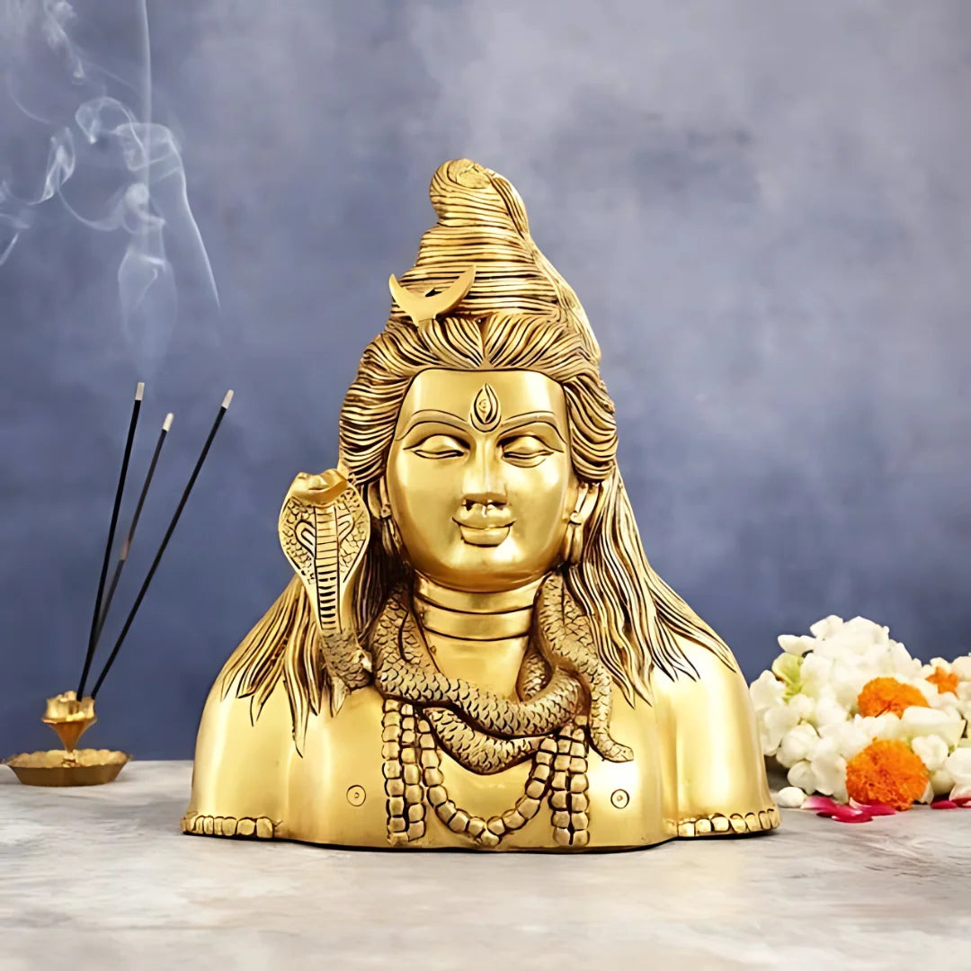 Mahadeva Brass Idol 2 lifestyle view