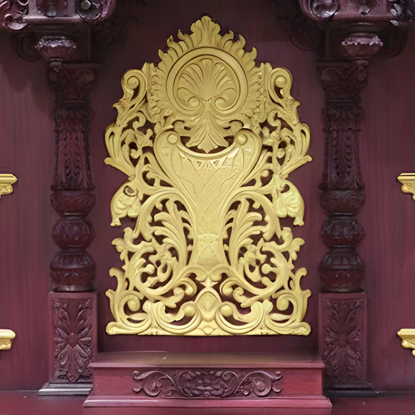 Omya Teak Wood Mandap (Cherry) close view 