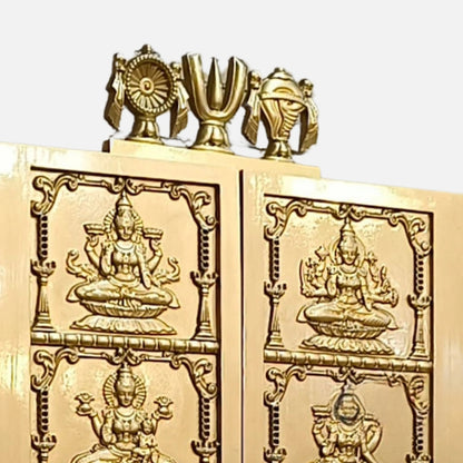 close view of Chandrika Teak Wood Mandap (Gold) 